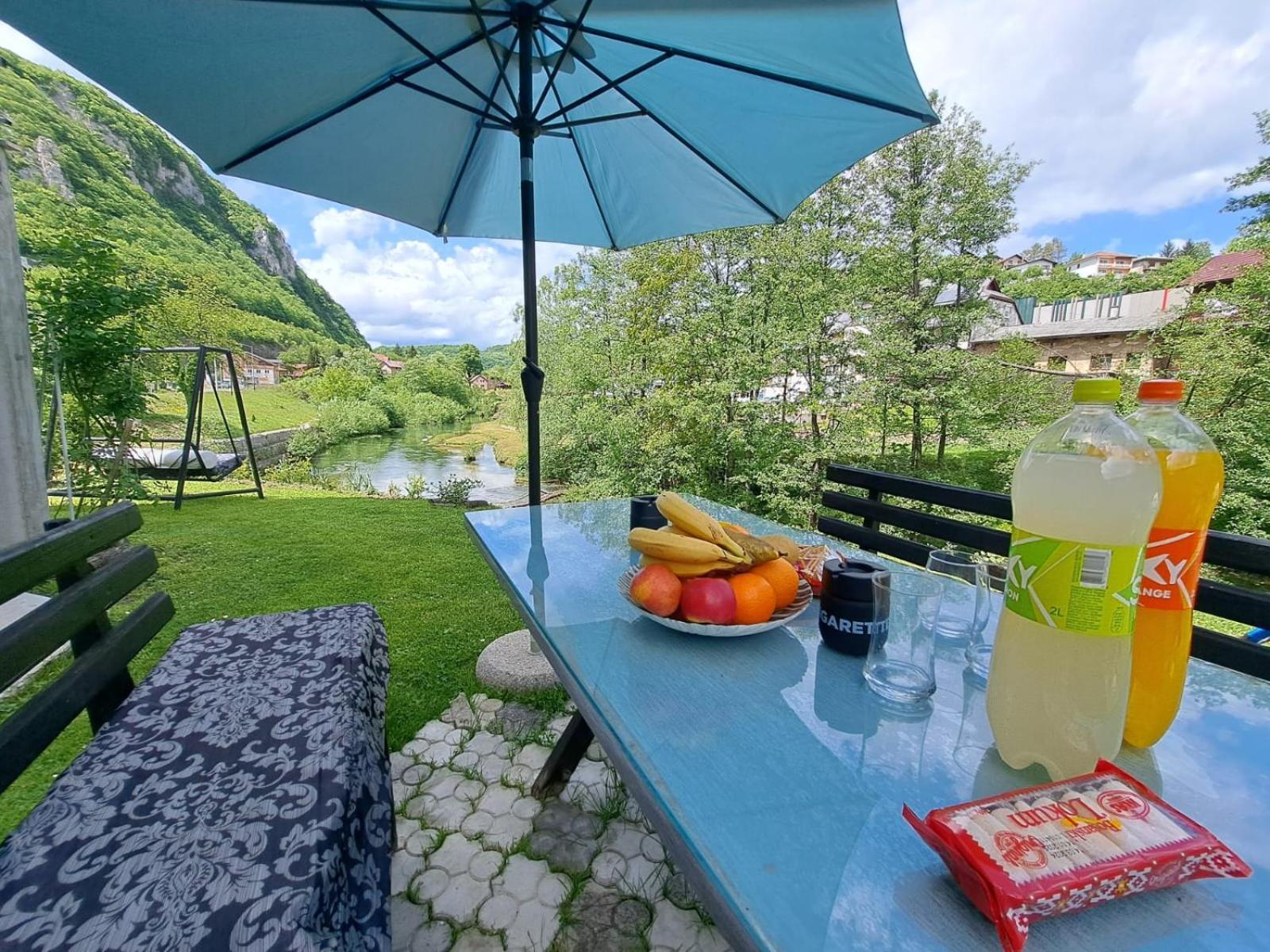 Bed and Breakfast Sobe Zizi Яйце Екстер'єр фото