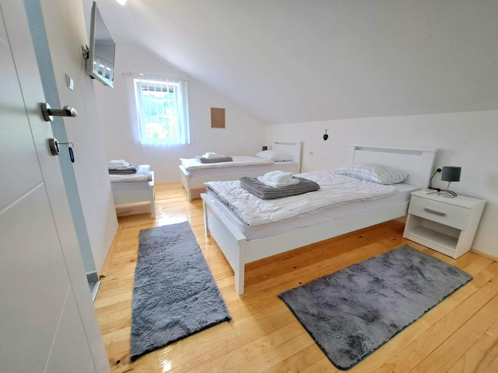 Bed and Breakfast Sobe Zizi Яйце Екстер'єр фото