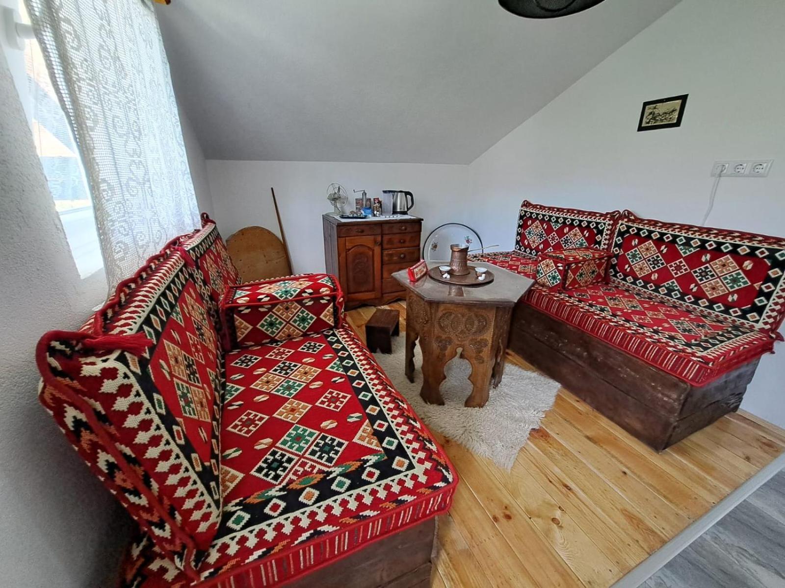 Bed and Breakfast Sobe Zizi Яйце Екстер'єр фото