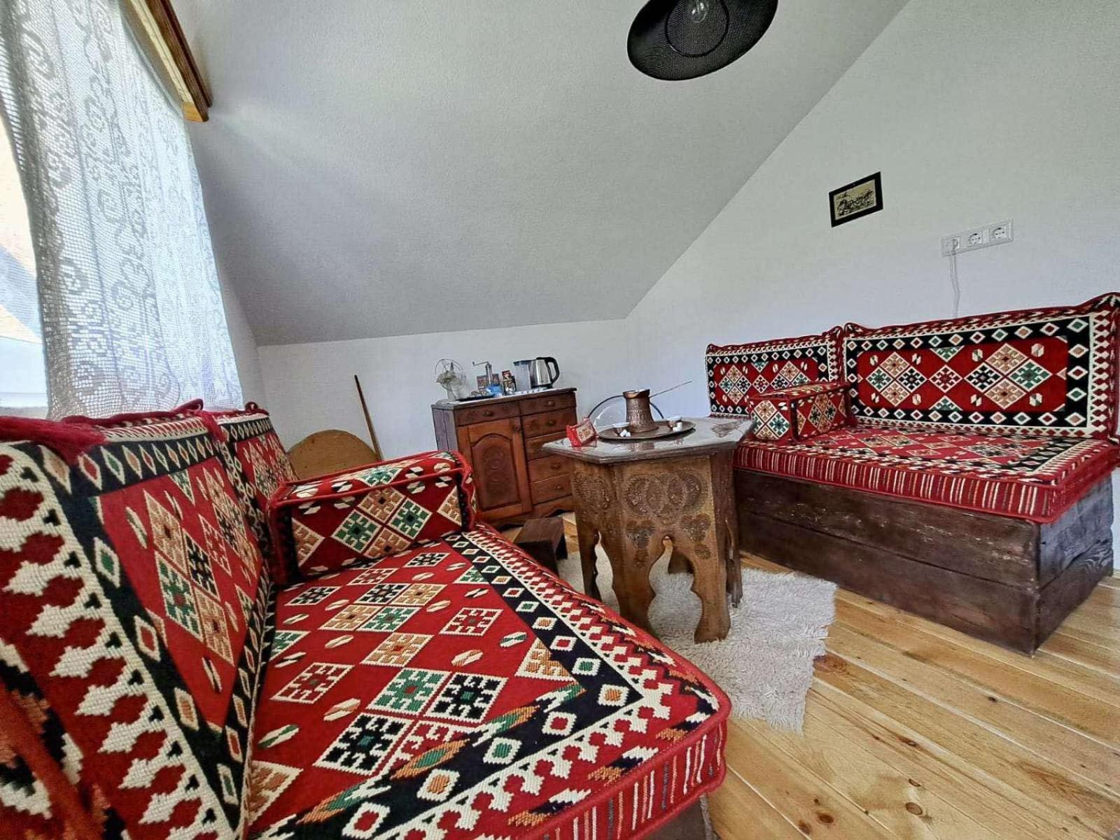 Bed and Breakfast Sobe Zizi Яйце Екстер'єр фото